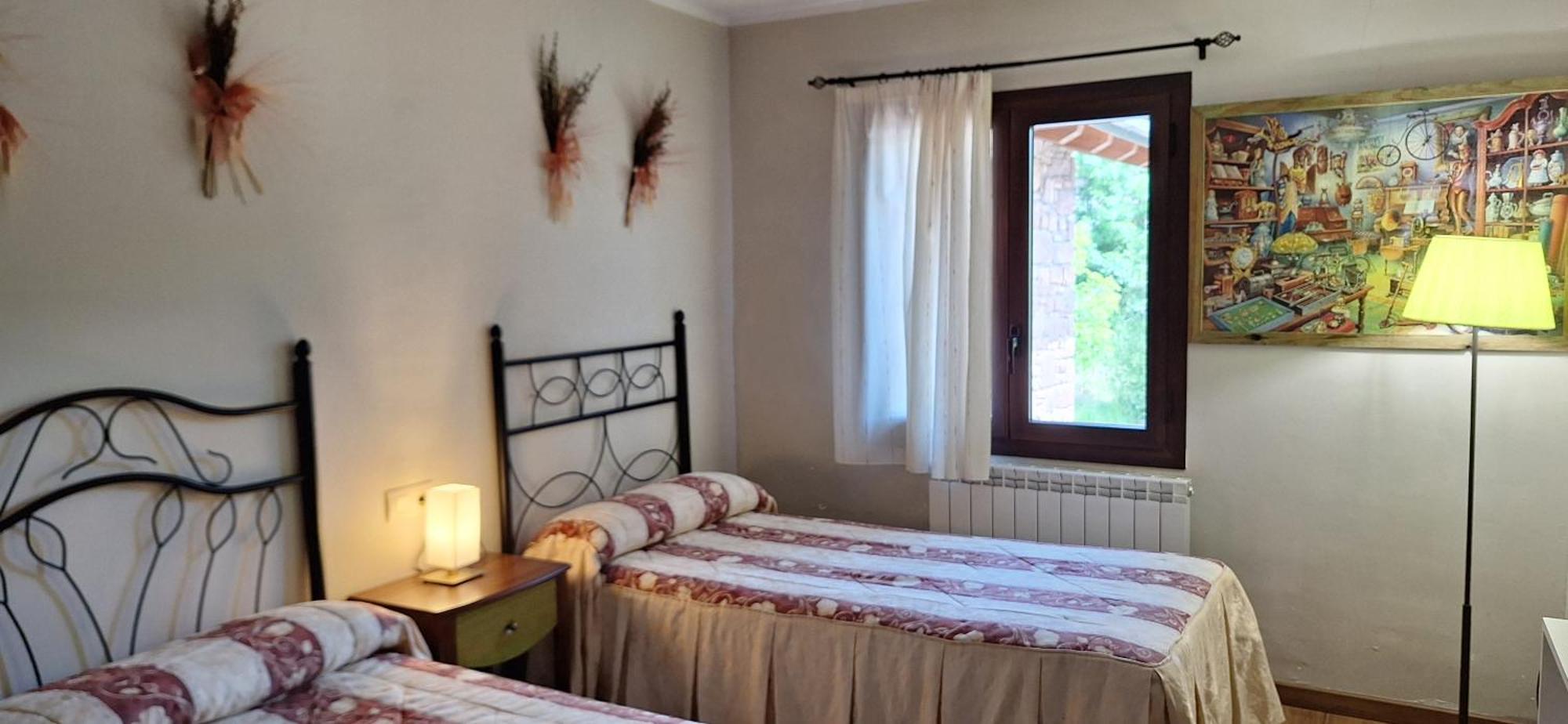 Apartamentos Turisticos Batlle Laspaúles Eksteriør billede